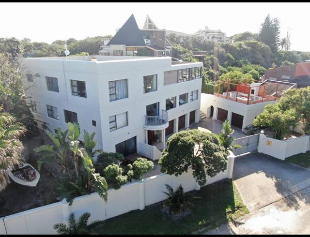 8 BEDROOM HOUSE FOR SALE IN PARADISE BEACH
